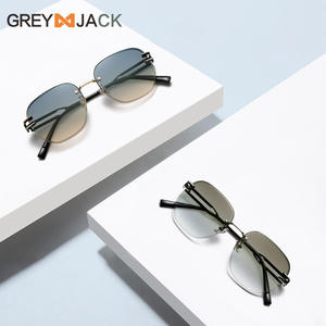 Nouvelles lunettes de soleil métalliques sans monture de style européen UV400 pour femmes, surdimensionnées, à verres dégradés, noires, sans bordure - Product Image 4