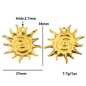 Pendentif Cœur Soleil Lune en Acier Inoxydable Plaqué Or 18 carats, Apprêts Bijoux DIY pour la Fabrication de Boucles d'Oreilles, Vente en Gros - Product Image 3