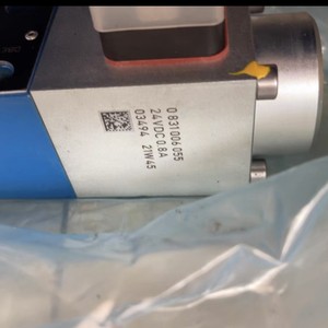 0811402016 DBETX-1X/315G24-8NZ4M Vanne de décharge proportionnelle pour l'industrie en stock - Product Image 2