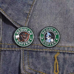 Brewster's New Green Cartoon Café Esmalte Broche Pins Preto Nickel Plating Broches para Baristas e Amantes do Café Coleção - Product Image 4