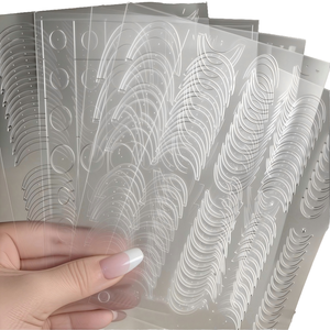 Pegatinas de Uñas Multifuncionales Huecas Francesas Autoadhesivas Transparentes de Tamaño Completo, Pegatinas Auxiliares para Uñas Francesas DIY para Arte de Uñas - Product Image 1