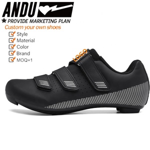 <span class=keywords><strong>Scarpe</strong></span> da <span class=keywords><strong>corsa</strong></span> leggere da strada da donna all'ingrosso <span class=keywords><strong>scarpe</strong></span> da ginnastica Casual da <span class=keywords><strong>ciclismo</strong></span> su strada in rete di grandi dimensioni 36-48 <span class=keywords><strong>scarpe</strong></span> da bicicletta - Product Image 4