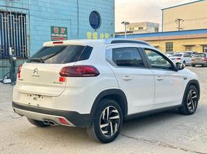 Autos Usados Citroën <span class=keywords><strong>C3</strong></span>-XR <span class=keywords><strong>2021</strong></span> 190THP DCT Edición Chic - Product Image 6