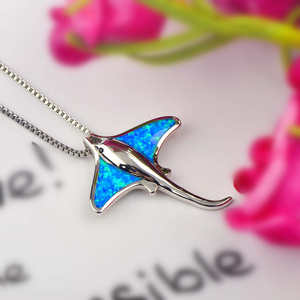 Collier pour femme de style européen et américain, nouveau modèle bleu avec pendentif raie manta, pendentifs raffinés - Product Image 6