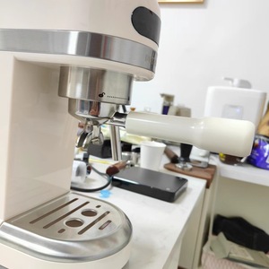 Cafetera Semiautomática de 20 Bares, Estilo Retro, con Manivela, para Uso Doméstico - Product Image 3
