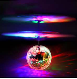 Boule <span class=keywords><strong>volante</strong></span> LED <span class=keywords><strong>lumineuse</strong></span> enfant balles de vol électronique infrarouge Induction avion télécommande jouets magique détection hélicoptère - Product Image 1