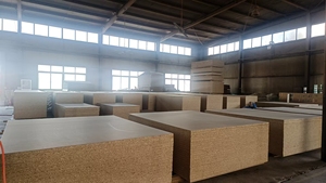 Pannello FOSB ad Alta Densità 9mm 18mm, Pannello Truciolare Non Finito per la Realizzazione <span class=keywords><strong>di</strong></span> Mobili da Cucina e Armadi Moderni - Product Image 2