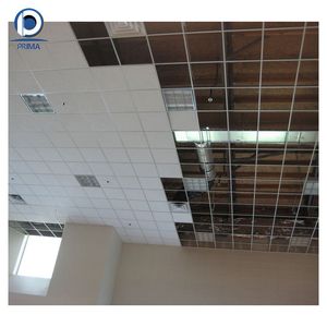 Panneaux de <span class=keywords><strong>plafond</strong></span> acoustiques de profil de <span class=keywords><strong>plafond</strong></span> de déflecteur de <span class=keywords><strong>bande</strong></span> en U en aluminium de couleur blanche conception de <span class=keywords><strong>faux</strong></span> <span class=keywords><strong>plafond</strong></span> pour le Hall d'immeuble de bureaux d'hôtel - Product Image 3