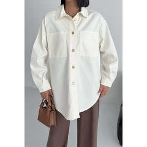 เสื้อเชิ้ตเดนิมโอเวอร์ไซส์สีฟ้าอ่อน Snow Wash แขนยาว ผ้าฝ้าย 100% เสื้อผู้หญิง สไตล์เรียบง่าย แฟชั่นทันสมัย - Product Image 5