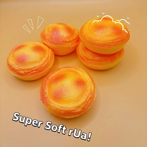 Jouet anti-stress amusant et original en PU souple en forme de tarte aux œufs, idéal pour les stands de rue et la vente en gros - Product Image 4