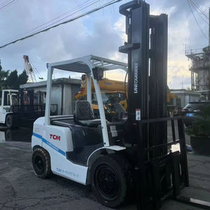 Carretilla elevadora diésel TCM FD30T6 de marca japonesa, capacidad de 3 toneladas reemplazada por motor ISUZU C240 para logística de puerto de almacén - Product Image 1
