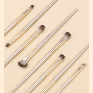 Ensemble de pinceaux de maquillage dorés, 15 pièces, poils synthétiques, pinceaux pour fards à paupières et blush, ensemble complet portable - Product Image 2