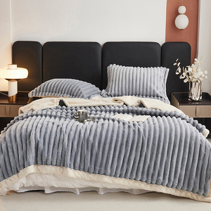 Original Factory Blanket Winter Warm Double-layer Thickened Quilt Rabbit Velvet Flannel <b>Cover</b> Blanket - Product Image 3