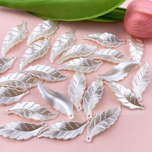 Pendentif en forme de feuille en acrylique, accessoires de bijoux à faire soi-même, finition perlée, épingle à cheveux faite à la main, ornement de tête, boucle d'oreille pour usage quotidien - Product Image 2