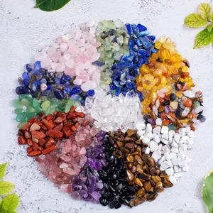 자연적인 분류된 색깔 수정같은 칩 돌 기술 홈 정원 훈장을 위한 반 귀중한 돌 치유 넘어진 원석