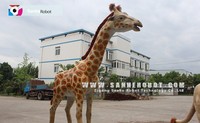 Statue de girafe animatronique grandeur nature de 17 m, modèle réaliste d'animal de safari géant pour l'affichage dans les zoos, parcs et centres commerciaux