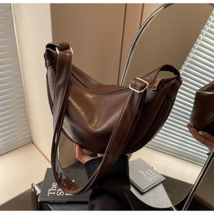 Bolso de hombro/bolso cruzado/bolso tipo bandolera/bolso casual simple/bolso tipo dumpling/bolso de PU suave de alta calidad para mujer. - Product Image 5