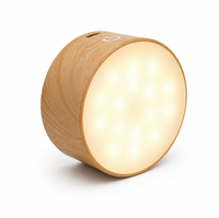 Lampu Malam LED Magnetik Sensor Gerak Isi Ulang Motif Kayu, Dapat Diputar 360 Derajat, Dapat Dilepas, untuk Kamar Tidur dan Lorong