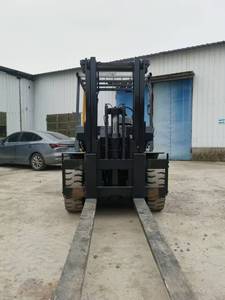 Carretilla elevadora TCM 5 T usada, mástil de 2 etapas de 5 toneladas, motor diésel, bajas horas, altura de elevación de 3000mm, bien cuidada, lista para trabajar - Product Image 5