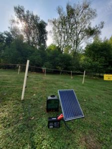 Électrificateur de clôture solaire portable 2.8J 50KM avec cadre <span class=keywords><strong>en</strong></span> plastique écologique pour bétail et clôtures de <span class=keywords><strong>jardin</strong></span>, contrôleur de clôture pour usage agricole - Product Image 4