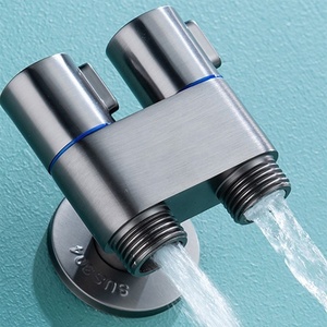 Robinet d'angle trois voies <span class=keywords><strong>pour</strong></span> toilettes domestiques, design moderne et simple, personnalisé en usine, avec pistolet pulvérisateur, une entrée, deux sorties - Product Image 2