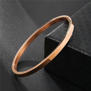 Bracciale da Uomo in Acciaio Inossidabile Placcato Oro 18K - Gioielli Trendy Minimalisti Euro-Americani <span class=keywords><strong>per</strong></span> Coppie, Resistenti allo Sbiadimento - Product Image 4