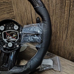 <span class=keywords><strong>Volant</strong></span> avec design en fibre de carbone LED en forme de libellule compatible avec <span class=keywords><strong>Mercedes</strong></span> Benz <span class=keywords><strong>Classe</strong></span> <span class=keywords><strong>C</strong></span> E W213 <span class=keywords><strong>W203</strong></span> W205 - Product Image 3