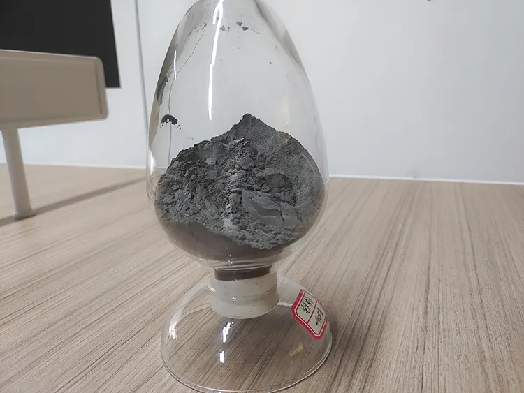 Yüksek saf titanyum tozu/Poudre de titane saf 99.7% kg fiyat kg başına olmayan küresel ti toz metal HDH havai fişek için