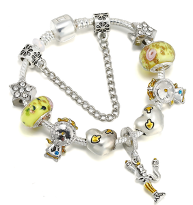 <span class=keywords><strong>Bracelet</strong></span> en alliage bijoux femmes accessoires horloge personnalisée <span class=keywords><strong>bracelet</strong></span> pendentif en forme de cœur - Product Image 1