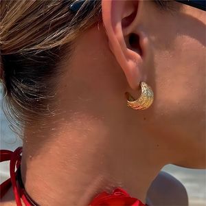 <b>Cuff</b> <b>Earrings</b> C Shaped Large Curved Stud 18K Stainless Steel High End <b>Earrings</b> Geometric Texture Design Fashion Jewelry - Product Image 1