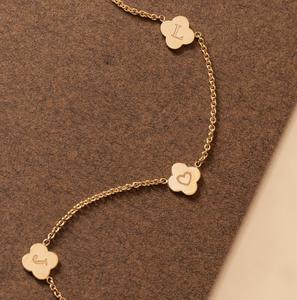 Loveher gioielli in acciaio inox ciondolo piccoli trifogli collane <span class=keywords><strong>per</strong></span> le donne e le ragazze regalo in bianco design all'ingrosso <span class=keywords><strong>nome</strong></span> personalizzato - Product Image 4