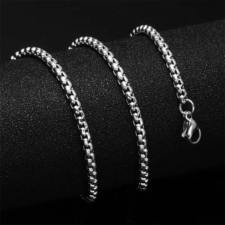 silevr chains