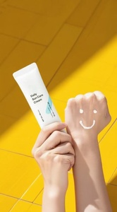 <span class=keywords><strong>Protector</strong></span> <span class=keywords><strong>Solar</strong></span> <span class=keywords><strong>Facial</strong></span> Tiaam Daily Care Más Vendido con Extracto de Aloe Vera, Hidrata, Repara y Calma la <span class=keywords><strong>Piel</strong></span> <span class=keywords><strong>Sensible</strong></span> Sin Grasa - Product Image 4