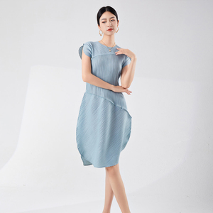 Nouvelle Robe Plissée Miyake pour Femme 2026, Longueur Genou, Coupe Cocon, Panneau Diagonal Asymétrique, Style Lanterne Architecturale - Product Image 5