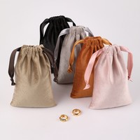 Pochette en velours personnalisée avec cordon de serrage, sac cadeau doux pour cosmétiques, cadeau de mariage