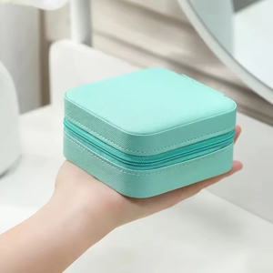 Nuevo Estuche de Almacenamiento para Anillos y Collares, Hecho a Mano, Cuadrado, Portátil, de Cuero PU, para Viajes, para Chicas - Product Image 1
