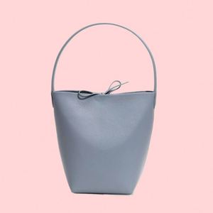 Bolso de Hombro Tipo Cubo de Cuero Genuino Extra Grande, a la Moda 2025, Personalizado para Mujer, Color Gris, Impermeable, Portátil, de Poliéster - Product Image 2