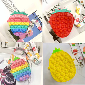 Sac à main portable en silicone en forme de fruit, sac à bandoulière, sac à main, jouet sensoriel, mini sac pour enfants - Product Image 2