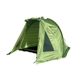 Tente de camping verte avec fenêtres en maille et conception de ventilation pour une utilisation en extérieur - Product Image 1