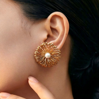 Boucles d'oreilles clous en cuivre plaqué or 18 carats, imitation perle creuse en forme de feu d'artifice, tendance, vintage, élégantes, grandes, pour femme, bijoux de fête, cadeau