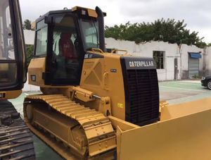 Dijual kucing D5K bulldozer asli D5K bulldozer ulat d5k <span class=keywords><strong>dozer</strong></span> dalam kondisi bagus - Product Image 2