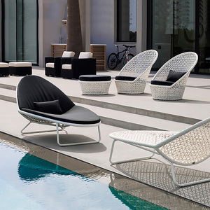Hiện đại hình dạng lá kim loại Sun <span class=keywords><strong>Lounger</strong></span> trong kem màu PE đệm cho công viên ngoài trời khách sạn tắm nắng giường - Product Image 3