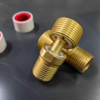 Robinet de douche universel transfrontalier à angle excentrique réglable, à diamètre variable, avec joint de correction d'angle de pied courbé