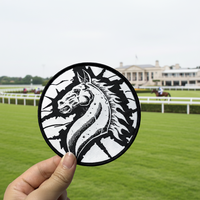 Écussons tissés personnalisés avec design de dessin animé, uniformes de club de courses hippiques, vêtements de travail pour le personnel d'écurie, badges tissés avec logo du club de jockey