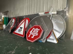 Más de 20 años de experiencia en el fabricante, señal de tráfico personalizable sin giro a la izquierda, señal de advertencia de seguridad vial de aluminio reflectante - Product Image 5