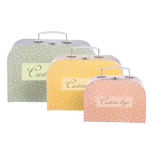 Personalizzato vuoto unico a forma di Coffret Naissance unicorno valigia confezione regalo Baby caja de carton en forma de maleta validia cartonone - Product Image 1