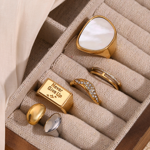 Demandez le catalogue U prêt à être expédié - <span class=keywords><strong>Bague</strong></span> <span class=keywords><strong>Uno</strong></span> <span class=keywords><strong>De</strong></span> <span class=keywords><strong>50</strong></span> - Bijoux <span class=keywords><strong>de</strong></span> mode - Joyeria - Qualité supérieure - <span class=keywords><strong>Bague</strong></span> géométrique irrégulière en or 316L 18K - Product Image 2
