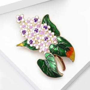 Broches Fleur <span class=keywords><strong>de</strong></span> Lilas <span class=keywords><strong>pour</strong></span> <span class=keywords><strong>Femme</strong></span>, Épingles Émaillées Fleur <span class=keywords><strong>de</strong></span> <span class=keywords><strong>Clou</strong></span> <span class=keywords><strong>de</strong></span> <span class=keywords><strong>Girofle</strong></span> Violette, Broches <span class=keywords><strong>de</strong></span> Mariage et <span class=keywords><strong>de</strong></span> Fête, Épingles <span class=keywords><strong>de</strong></span> Revers, Bijoux Cadeaux - Product Image 5