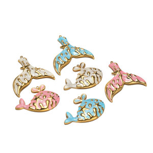 Breloques personnalisées étanches en vrac, plaquées or 14k 18k, en acier inoxydable 316L, breloques émail queue de baleine et de poisson pour la fabrication de bijoux - Product Image 4