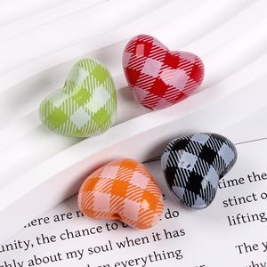 Perles acryliques en forme de cœur à grand trou, motif écossais coloré, 15x19mm, pour la fabrication de bijoux DIY (bracelets, colliers et porte-clés) - Vente en gros - Product Image 3